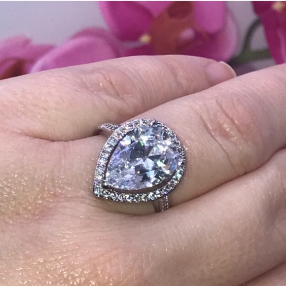 14K White Gold Pear shaped ring - Picture 4 of 4